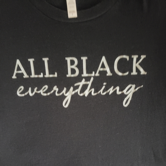 Black shirt - Picture 2 of 3